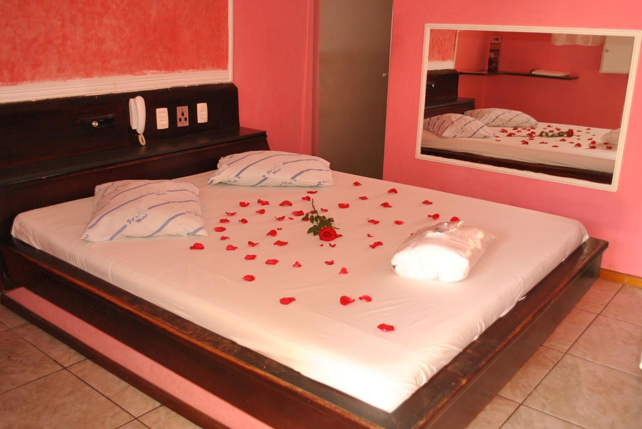 Zip's Love hotel 3*